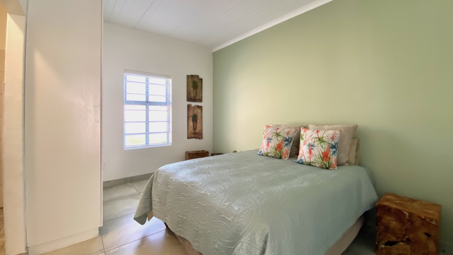 4 Bedroom Property for Sale in Dwarskersbos Western Cape